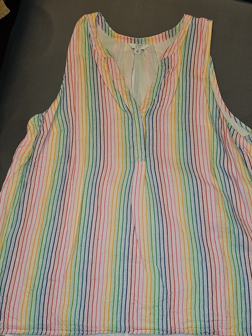 crown & ivy Multicolor Vertical Stripe Sleeveless V-Neck Tank